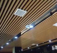 <b>洗手间和卫生大只500平台间干湿分离怎么设计</b>