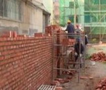 <b>大只500平台客厅20平方的客厅装修吊顶看哪个比较</b>